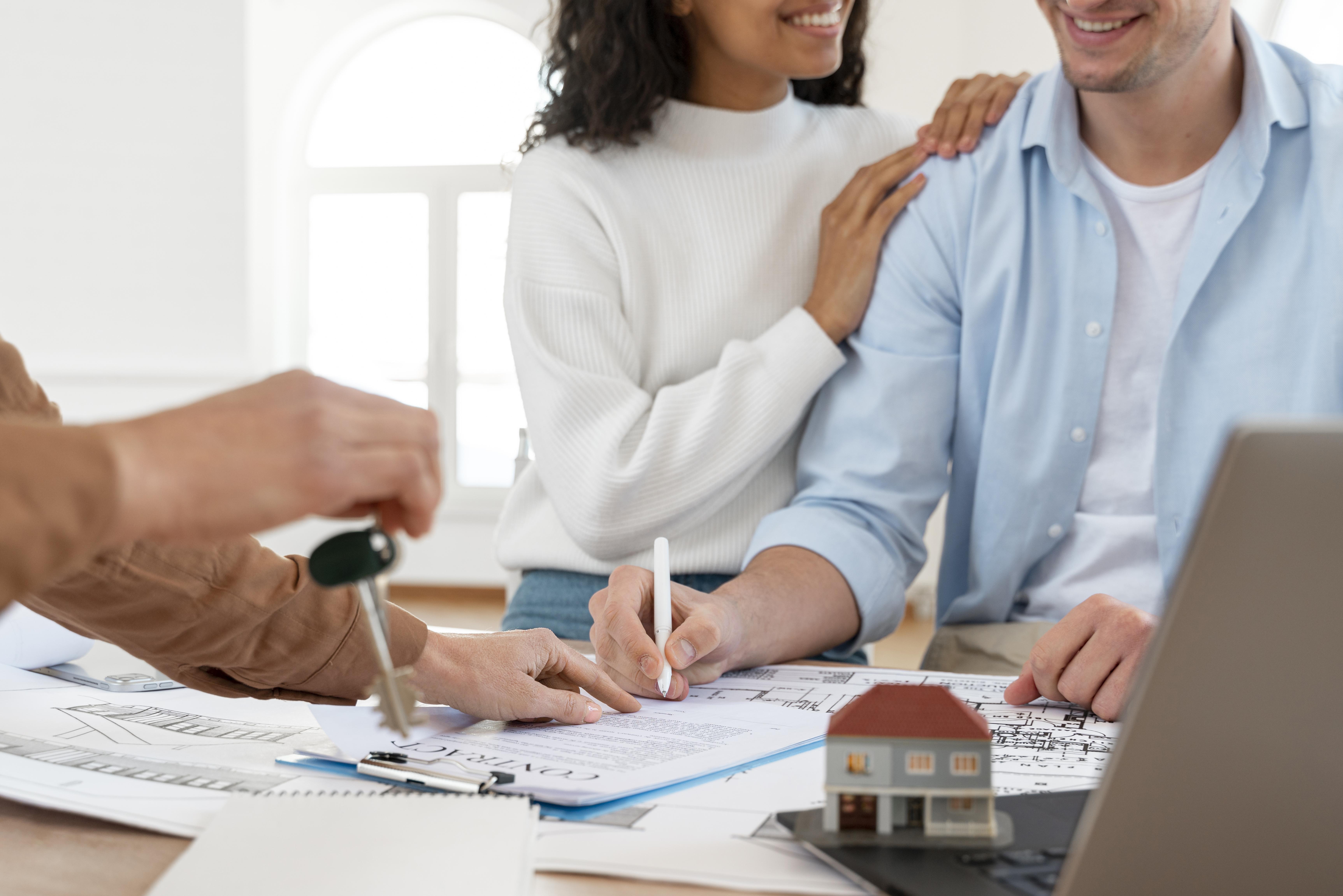 Tipos de contrato: 5 principales y los beneficios de cada uno | FNA